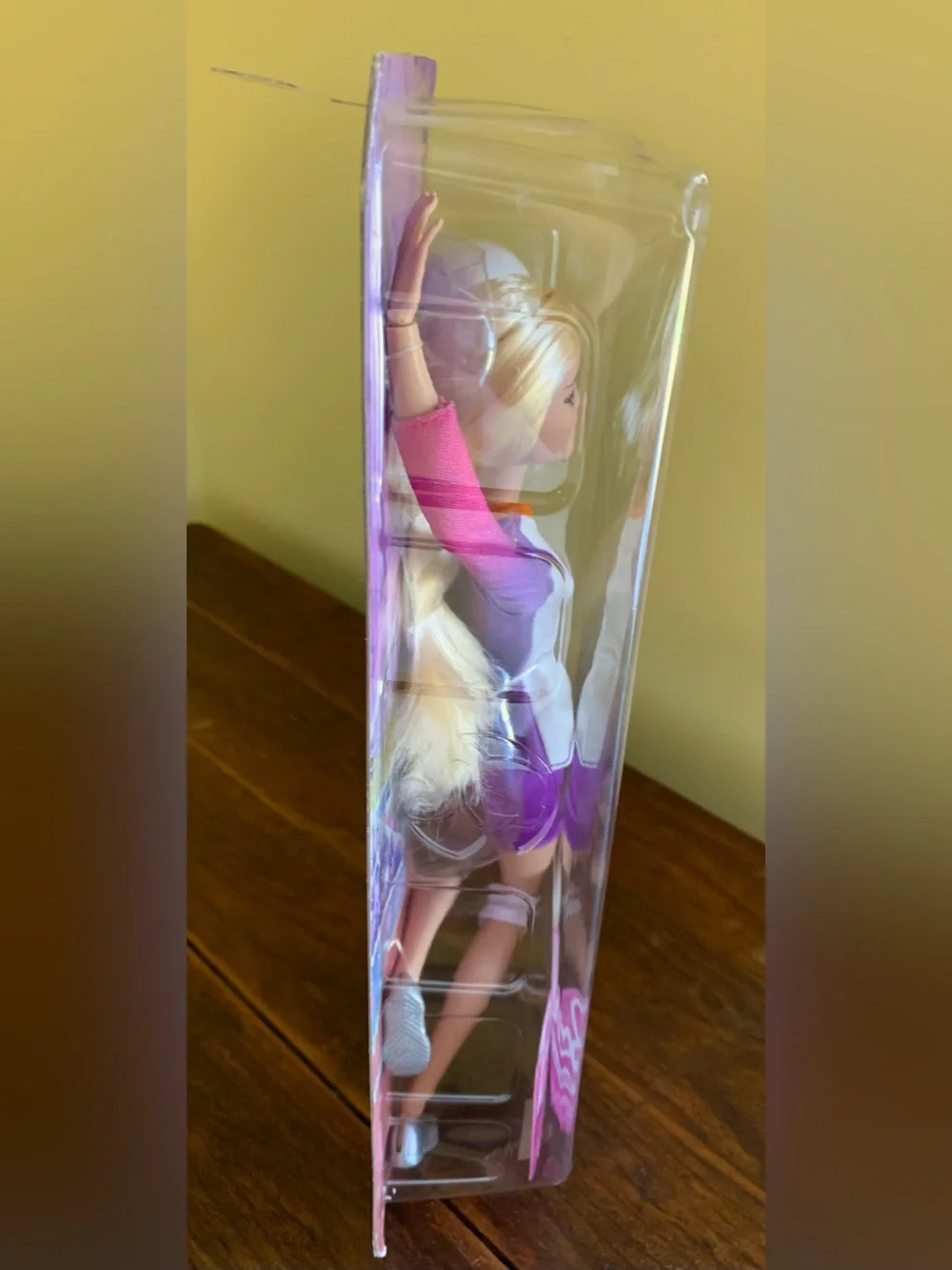 Barbie Made to Move Volleyball Doll White Purple Outfit Sporty MTM Swap Collect